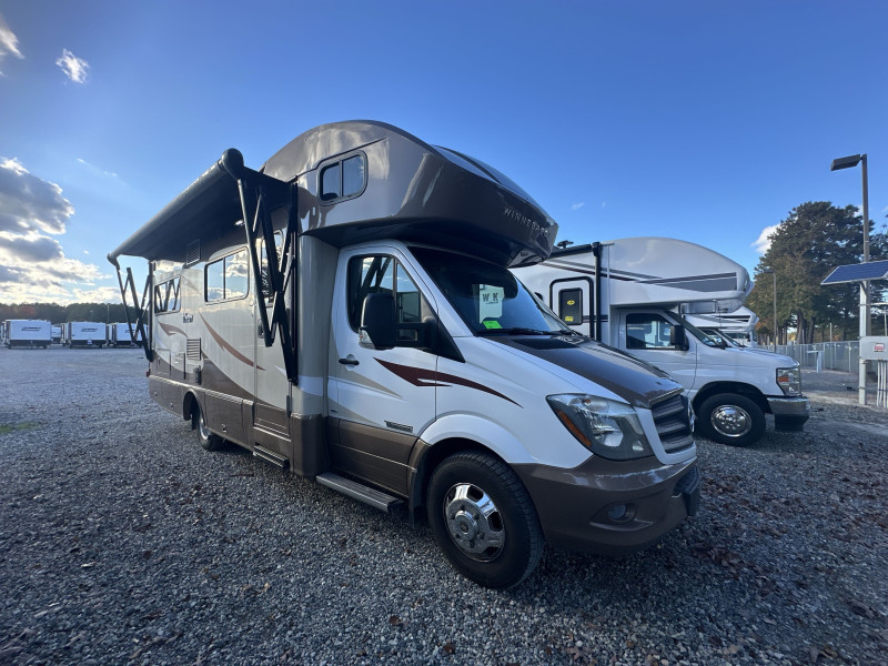 Used / 2016 WINNEBAGO    VIEW 24J